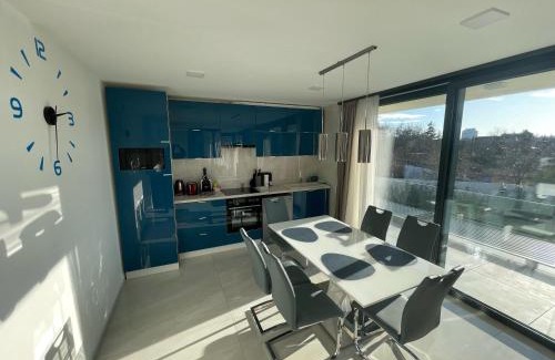 Balatonalmadi Apartamento | Luxury Apartments in Balatonalmádi, Almádi Lux Apartman I - Ocean Blue