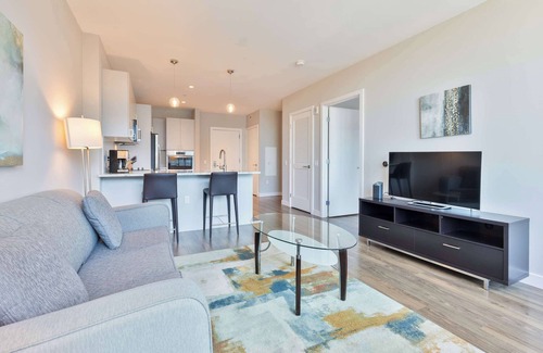 Seaport District Apartamento | Luxury Apt In Seaport Walk to Restaurants