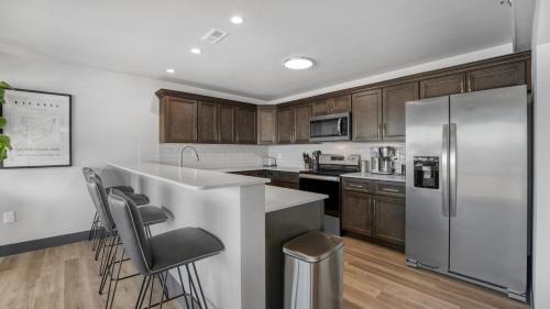 Lake Ozark Apartamento | Luxury Apt on Bagnell Dam Blvd!