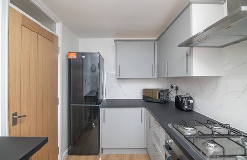 West Bromwich Apartamento | Luxury Apt with 2 bathrooms n Free Parking