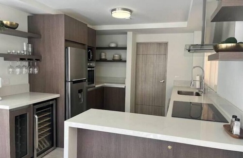 Ensenada Casa | Luxury awaits! New home, 10 min to Valle de Guadalupe.