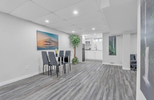 Winnipeg Casa | Luxury Basement Suite in Top Prime Location
