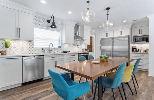 Ocean Springs Casa | Luxury Bayou Experience - secluded pool in Ocean Springs!