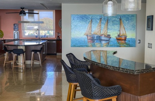 Emiliano Zapata Apartamento | Luxury Beach Front Condo in Beautiful Punta de Mita