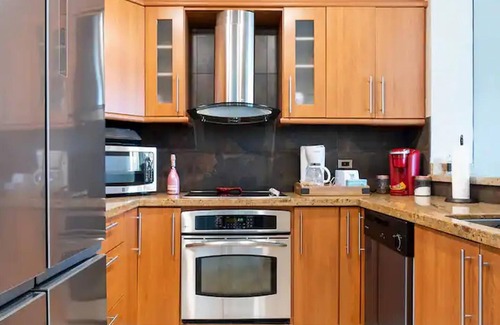 Candelero Abajo Apartamento | Luxury Beach Front Condo Balcony Pool and Jacuzzi