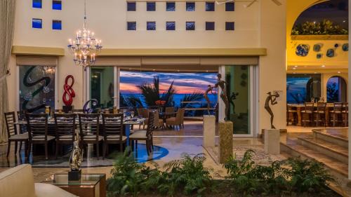 Boca de Tomatlán Villa | Luxury Beach Frontage Villa with amazing views for Rent