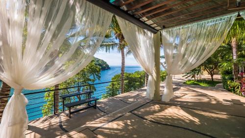 Boca de Tomatlán Villa | Luxury Beach Frontage Villa with amazing views for Rent