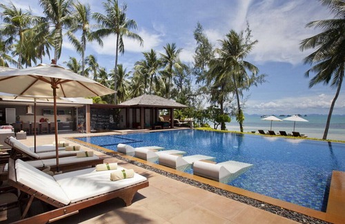 Lipa Noi Casa | Luxury Beach Front Villa Baan Kilee lth7