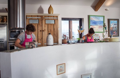 Looe Casa | Alquiler de casa de playa de lujo con jacuzzi, a 30 metros de la playa