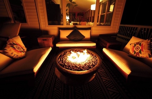 Niantic Casa | Luxury Beach House in Giants Neck Beach - Perfect for Large Families!