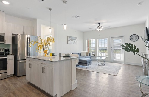 North Beach Apartamento | *Luxury Beach Lighthouse Getaway With Shore View!*