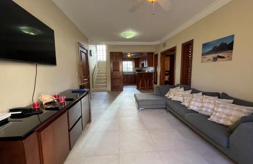 El Cortecito Apartamento | Luxury Beach Penthouse with Pool, BBQ, AC, Wi-Fi, 5-Min Walk to El Cortecito & Bavaro Beaches, Punta Cana