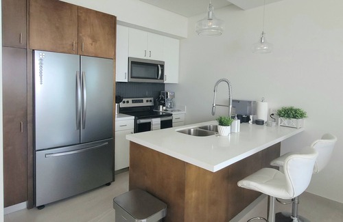 Primo Tapia Condominio | Luxury Beachfront Condo in Rosarito with Pool & Jacuzzi