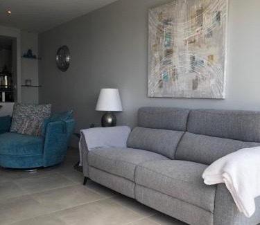 Els Arenals del Sol Apartamento | luxury beachfront penthouse with sunroof terrace