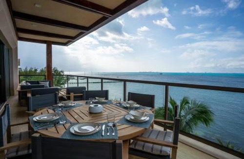Isla Mujeres Apartamento | Luxury Beachfront 4BR Apartment in Isla Mujeres
