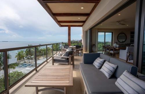 Isla Mujeres Apartamento | Luxury Beachfront 4BR Apartment in Isla Mujeres