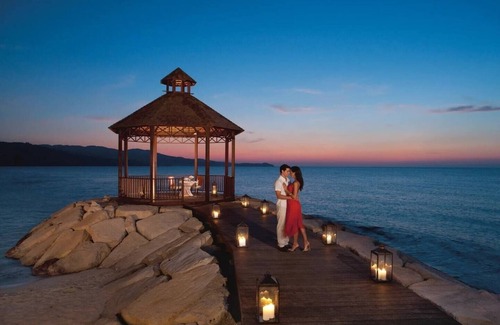 Montego Bay Complejo | Luxury Beachfront All Inclusive Resort Jamaica