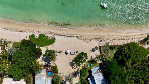 La Preneuse Apartamento | Luxury Beachfront Apt - Perfect for Beach Lovers