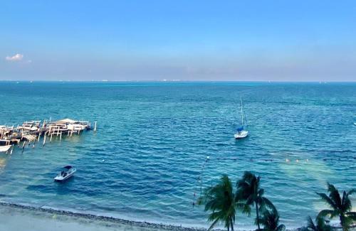 Puerto Juárez Apartamento | Luxury beachfront Apartment