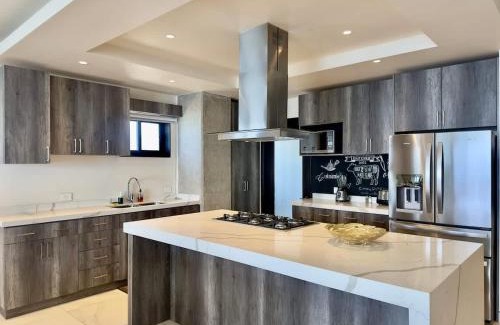 Costa de Oro Apartamento | Luxury Beachfront Condo 3BR 3BA with stunning views