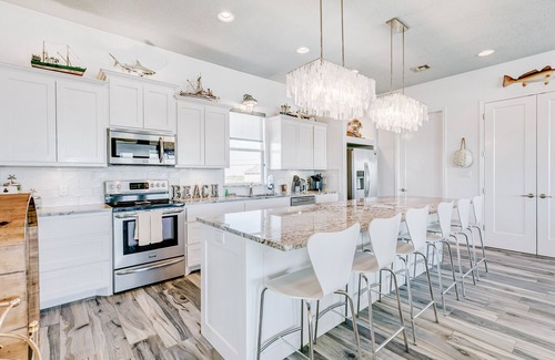 Port Bolivar Casa | Luxury | Beachfront | Hot Tub | Firepit & Tiki bar