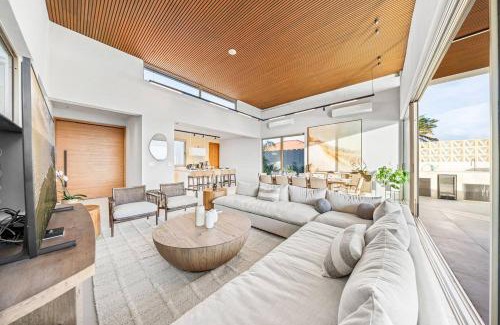 Sero Colorado Apartamento | Luxury Beachfront Oasis Infinity Pool Hot Tub BBQ-TLS