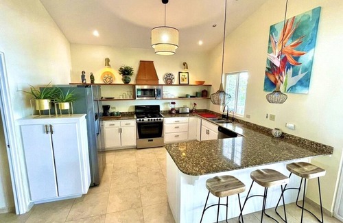 Big Creek Villa | ¡Villa Paraíso es lujo, solo para ti, en la playa con piscina privada!