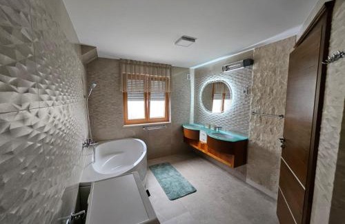 Povljana Apartamento | Luxury Beachfront Villa Bregeš - First row to the sea