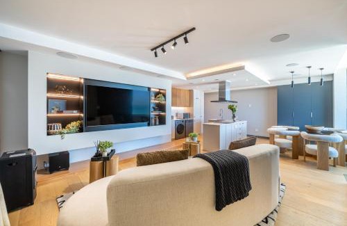 Bloubergstrand Apartamento | Luxury Beachfront Penthouse, Blouberg- 3 Bedroom