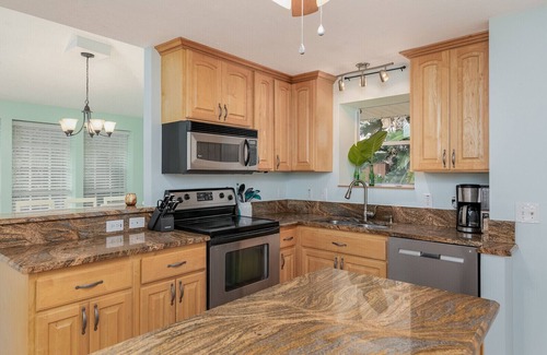 Beau Jeans Of Melbourne Beach Casa | Luxury Beachside OASIS with Private Pool - Steps to private beach & restaurants