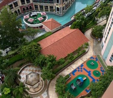 Pinagsama Apartamento | Luxury BGC Condo in Taguig, McKinley - Covered Parking and WiFi FREE
