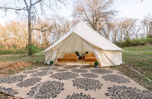 Kansas City Alquiler De RV | Luxury Boho Style Glamping -15 Mins to Downtown KC