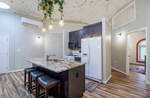 Stanley Apartamento | Luxury Bunker Retreat | Shenandoah Views & Ultimate Seclusion