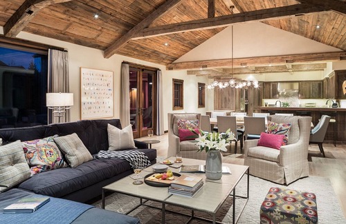 Teton Village Villa | Cabaña de lujo en Teton Village con vistas a las pistas de esquí.