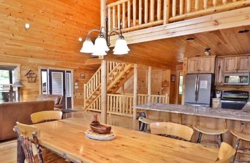 Huntingdon Cabina | ¡NUEVOS recorridos virtuales! VACACIONES Noviembre y diciembre Fechas abiertas! Arce de Azúcar: Chalets de Raystown