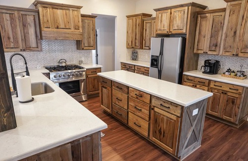 Show Low Cabina | LUXURY CABIN WITH AC- 6 BED 3 BATH VILLA IN THE WOODS ON 3 ACRES- SLEEPS 16