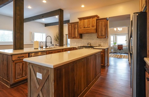 Show Low Cabina | LUXURY CABIN WITH AC- 6 BED 3 BATH VILLA IN THE WOODS ON 3 ACRES- SLEEPS 16