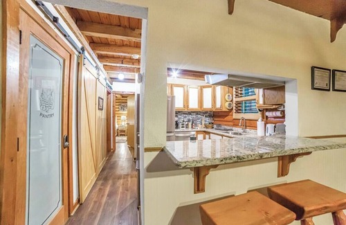 McDonough Cabina | Luxury Cabin With Sauna and Hot Tub