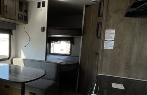 Casco Casa | LUXURY CAMPING IN THE HEART OF THE MAINE LAKES REGION MINUTES TO NAPLES CAUSEWAY