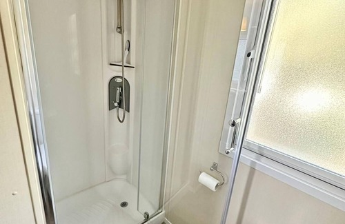 Ringwood Cabina | Luxury Caravan on Family Park near Bournemouth