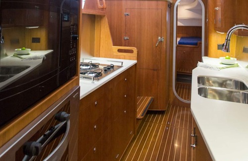 Pasadena Alquiler De Eote | Luxury Catamaran Liveaboard