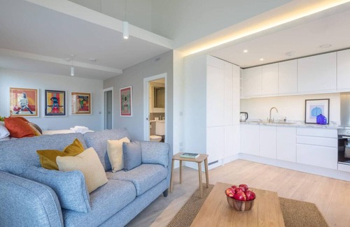 Cambridge Apartamento | Luxury Central Apt - Riverside Views + Parking!