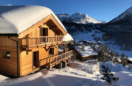 Montgenevre Casa | Luxury chalet at 1920m