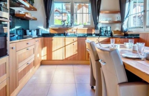Piesendorf Chalet De Esquí | Luxury chalet in a quiet location near ski slopes and swimming lake/beach Zell am See