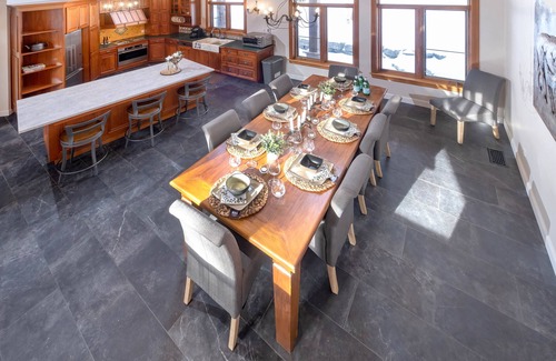 Springwater Cabaña | Luxury Chalet in the Woods w/ Pool & Hot Tub, Near Wasaga Beach & Blue Mountain!