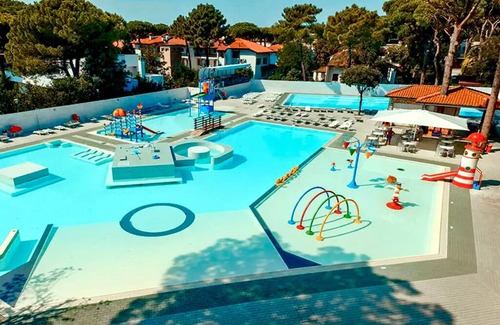 Lido degli Estensi Chalet De Esquí | Luxury Chalet near the sea! (no: 720)