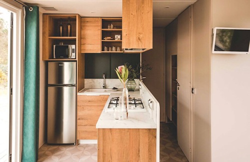 Westerland Chalet De Esquí | luxury chalet on a cosy campsite near the sea