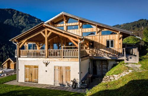 La Cote-d'Arbroz Chalet De Esquí | Luxury Chalet, stunning views with hot tub & sauna