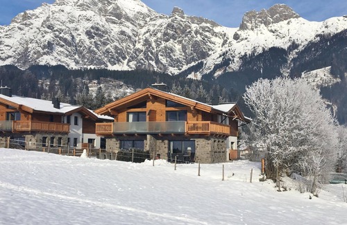 Leogang Chalet De Esquí | Luxury chalet with private sauna and views