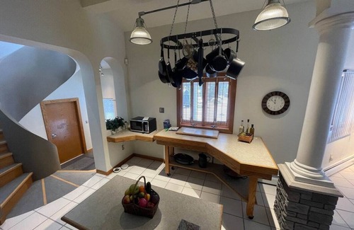 Salisbury Center Casa | Luxury Charm with Adirondack Living! Unique Home!
